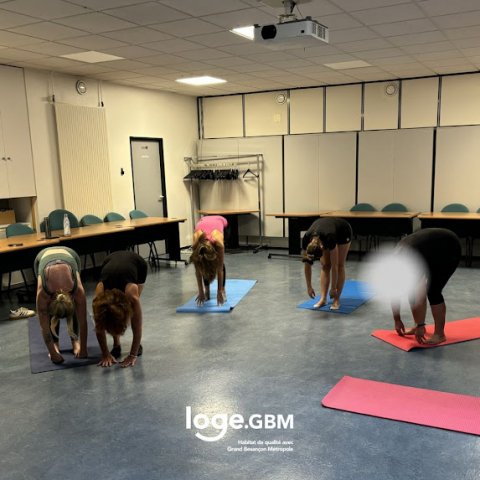 Se ressourcer ensemble : Séance de yoga pour nos équipes Loge.GBM !