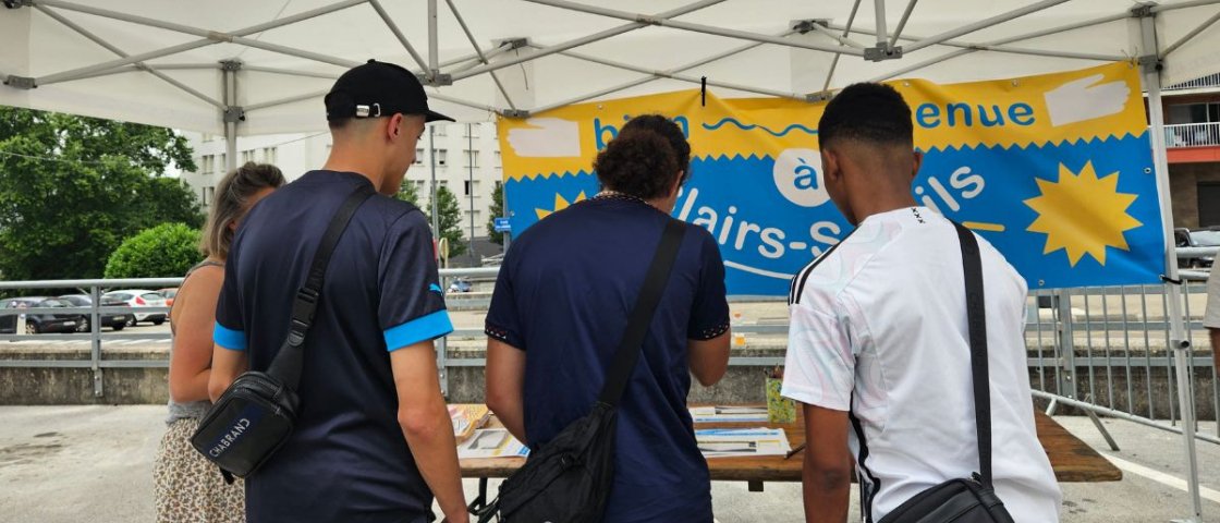 Fête de quartier à Clairs-Soleils avec loge.GBM