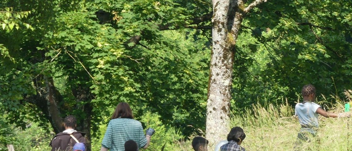 Ramassage des déchets par les élèves de l’école Jean Macé à Clairs Soleils